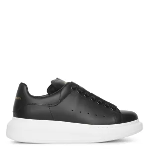Black and black classic sneakers