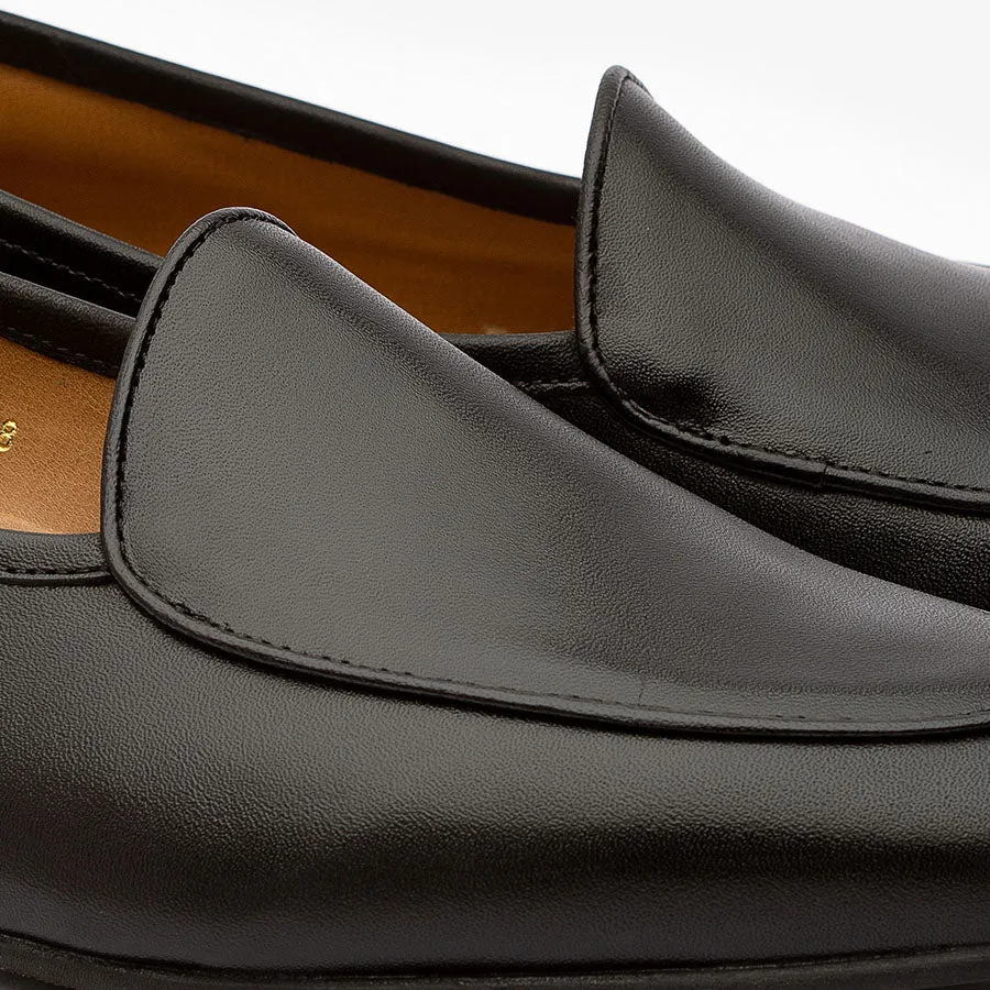 Black Plain Camp Belgian Loafers