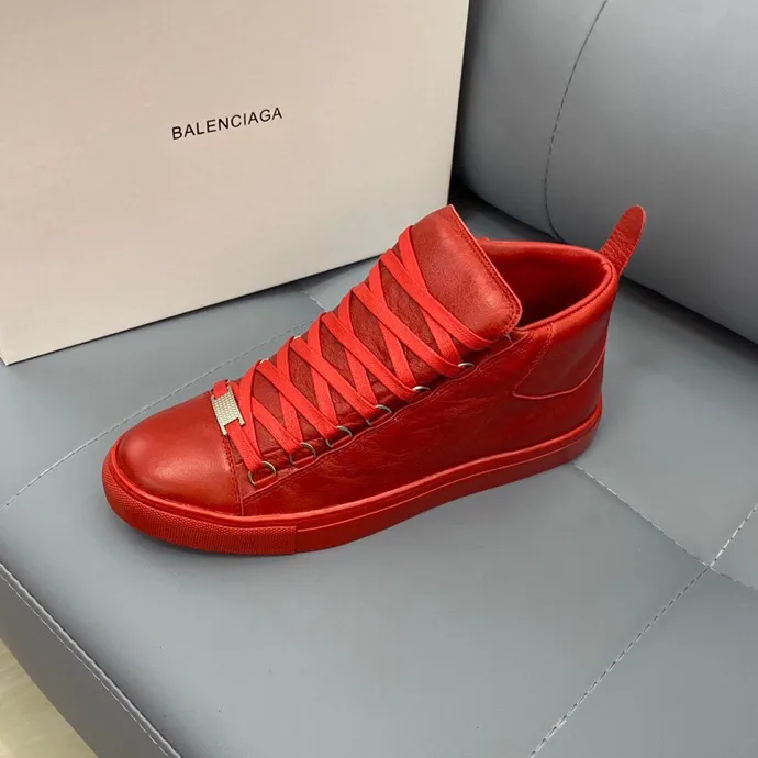 CE - Bla Classic Arena Creased Silhouette ResurfaCEs