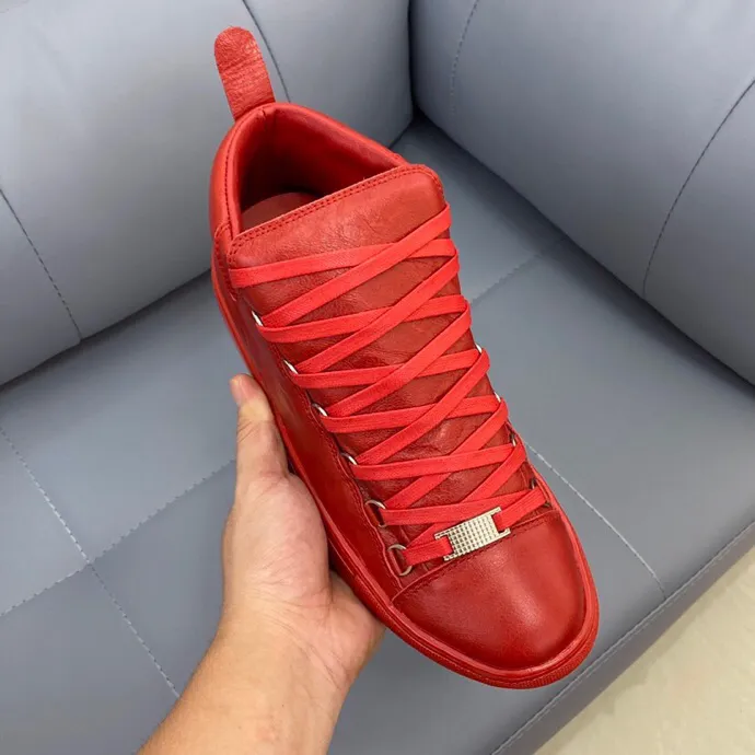 CE - Bla Classic Arena Creased Silhouette ResurfaCEs