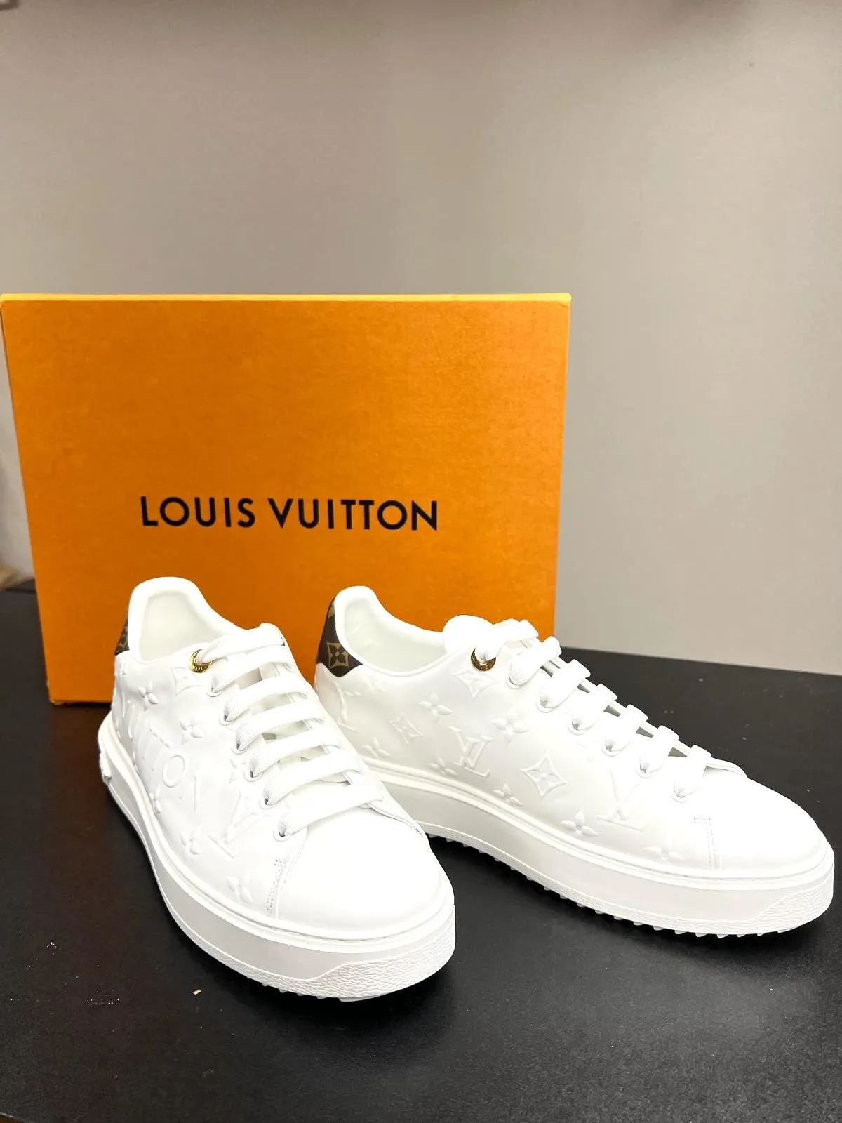 LOUIS VUITTON EMBOSSED MONOGRAM LAMBSKIN LEATHER TIMEOUT SNEAKERS