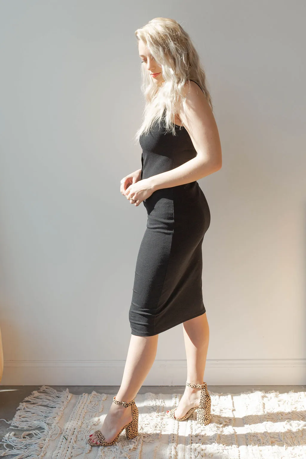 ribbed fitted midi dress