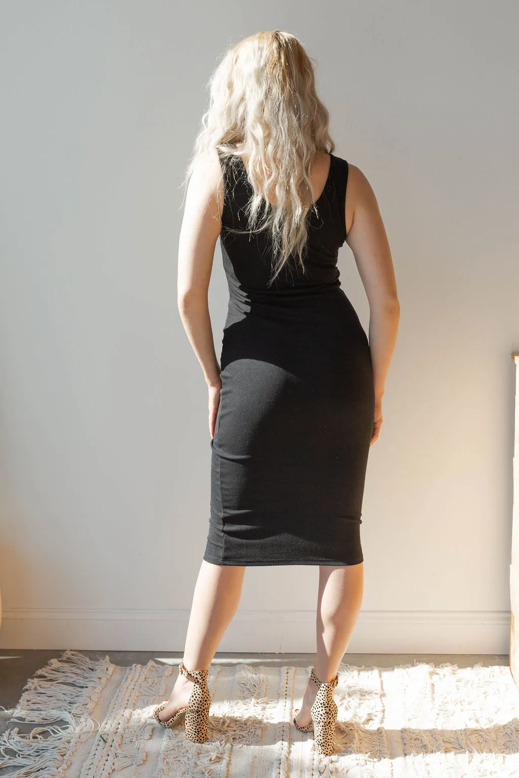 ribbed fitted midi dress