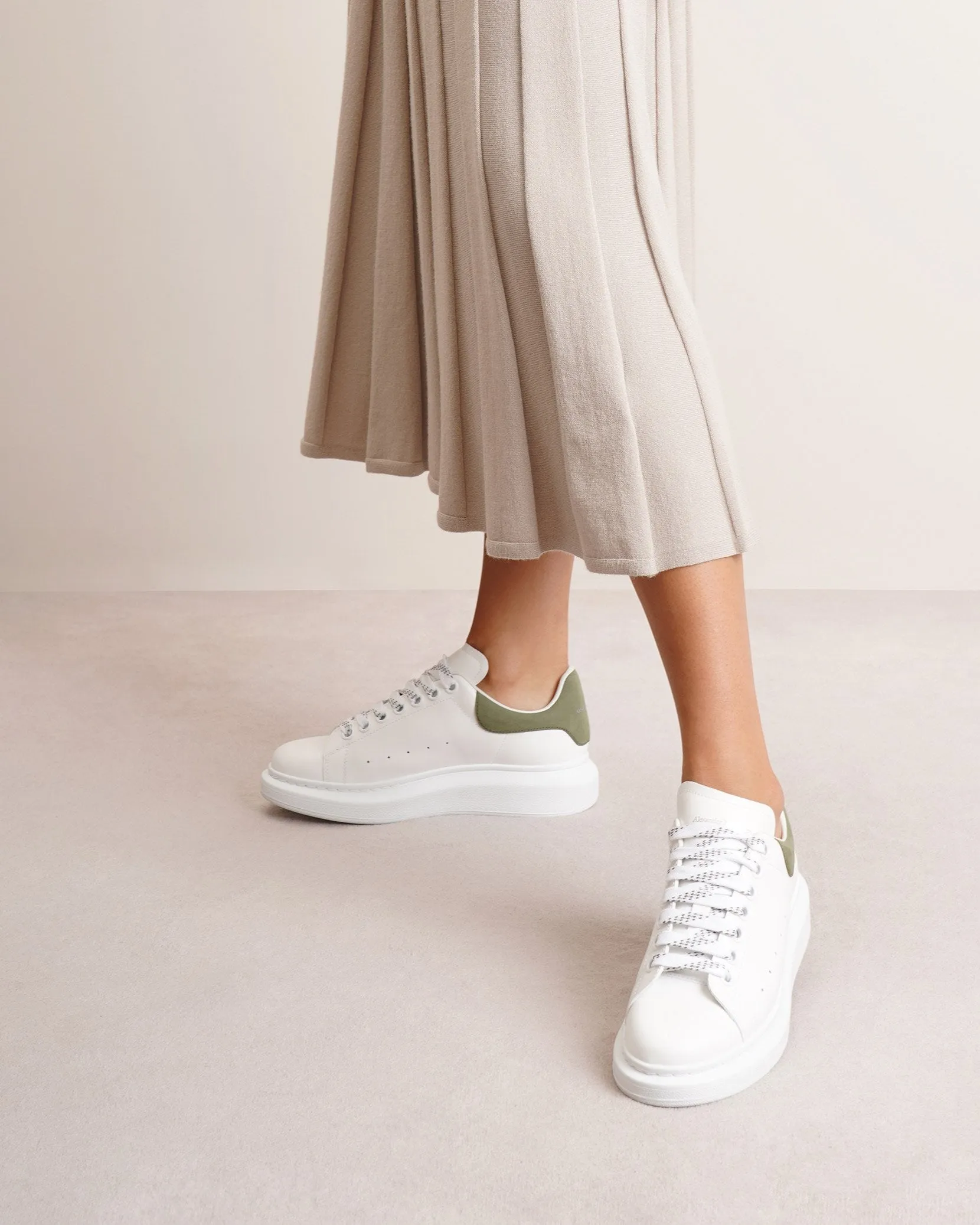 White and khaki classic sneakers